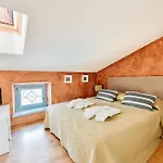 Regina Perci Vila Tar-Vabriga