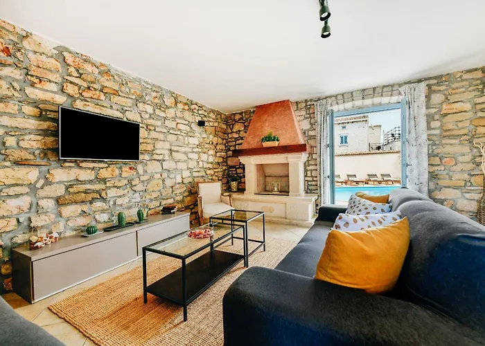 Regina Perci * Tar-Vabriga